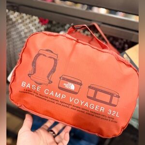 NWT! NEW! The North Face Base Camp Voyager Packable Duffel Backpack 32L - Orange